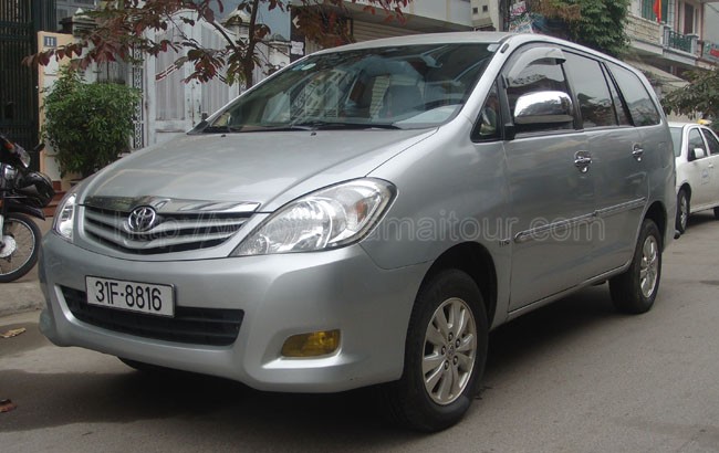 cho thuê xe cưới 7 chỗ Toyota Innova G uy tín nhất hà nội